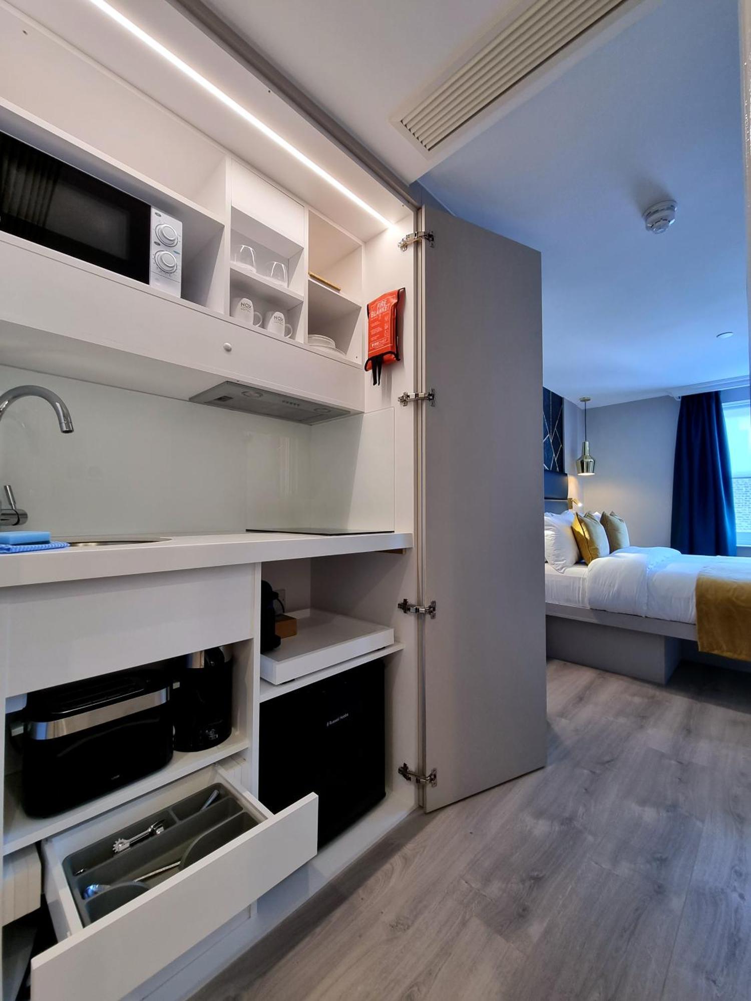 West Brompton Studios Лондон Екстериор снимка