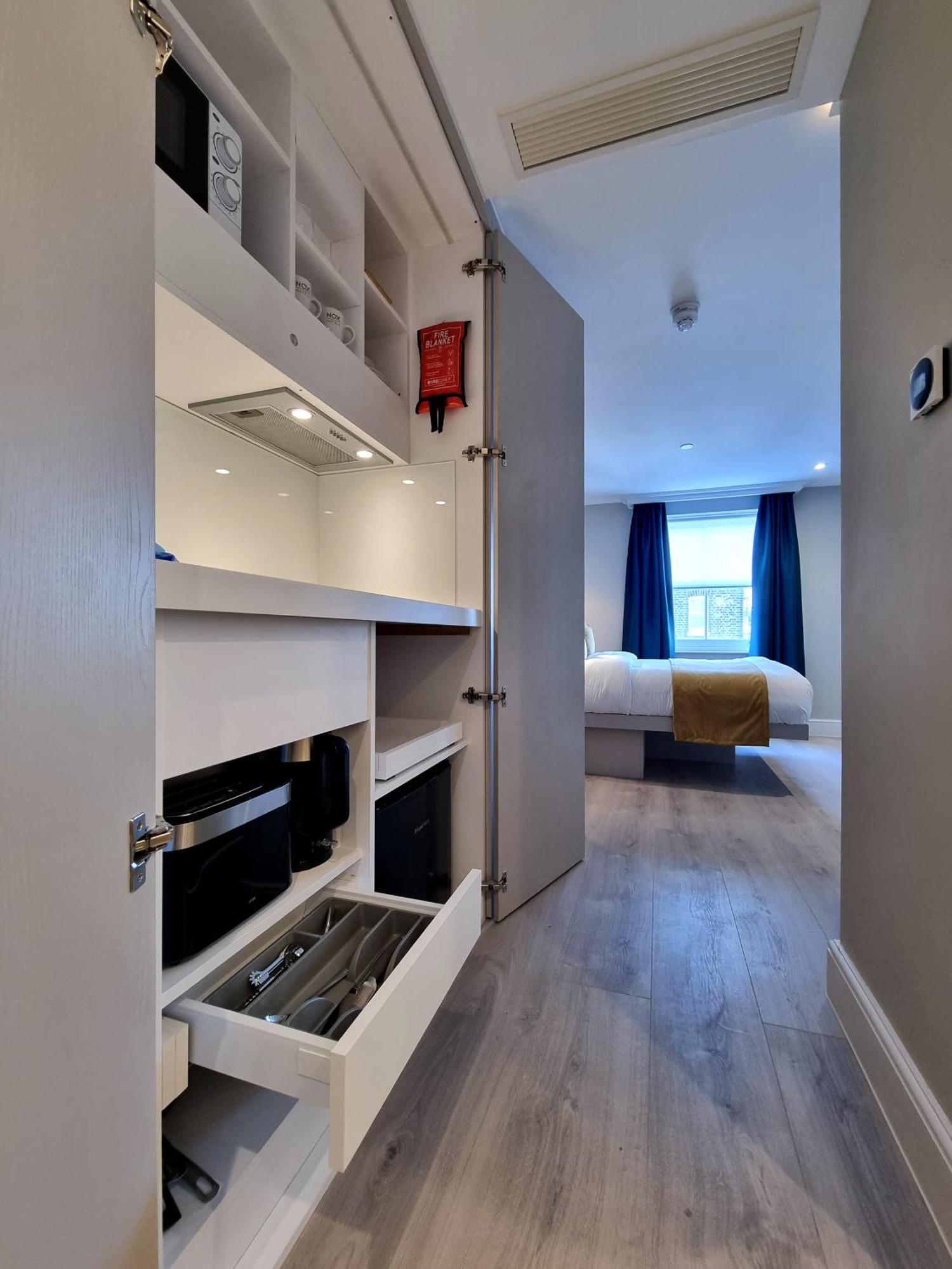 West Brompton Studios Лондон Екстериор снимка
